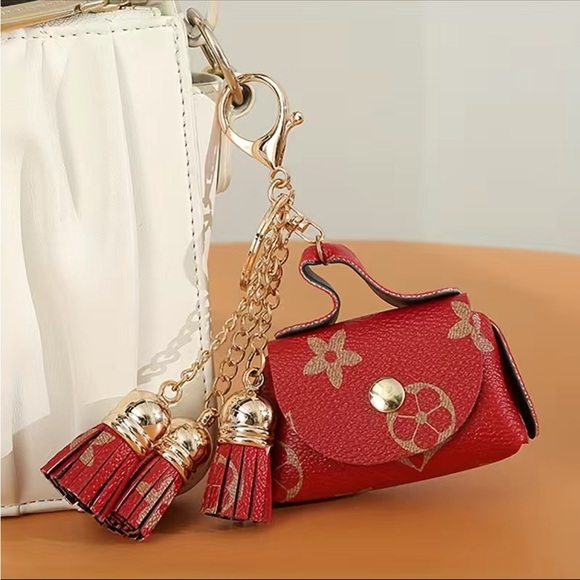 Inspired Bag Charm/Keychain - Picture 3 of 4